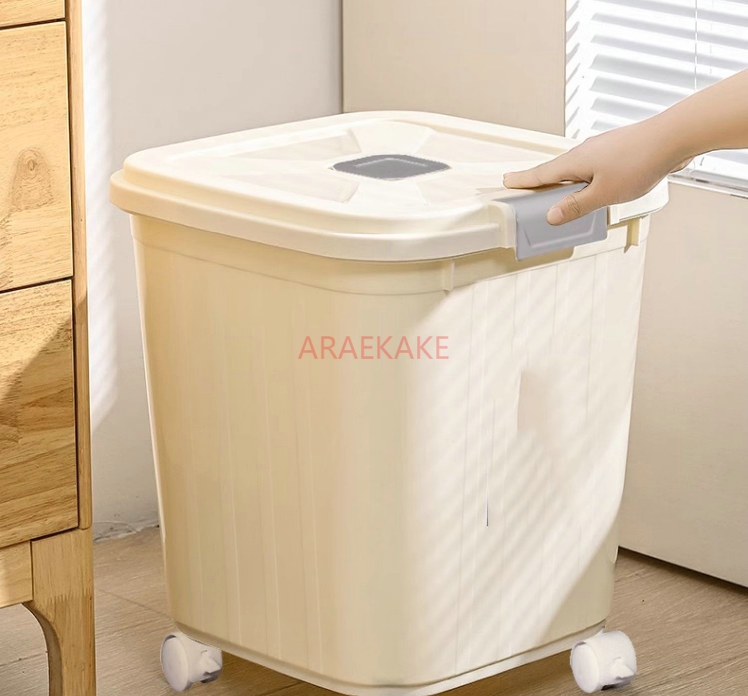 Food Storage For Dog - Cat food storage bucket, dog food